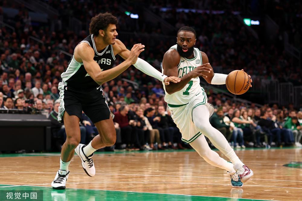 的一记点射 的一记点射